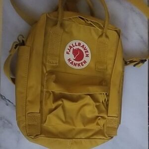 Fjallraven Kånken Ochre Crossbody Bag